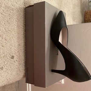 Kenneth Cole So Savvy heels
